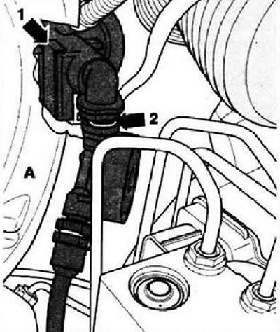 В ходе дальнейших работ необходимо снять датчик положения педали сцепления «С476» «стрелка 1» и…