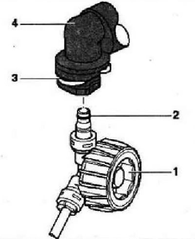 Установить на место элемент каркаса безопасности «1» и затянуть болт «2» надлежащим моментом. Со…