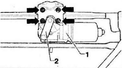 Провернуть кривошип «2» и выкрутить четыре болта крепления «стрелки». Извлечь двигатель…