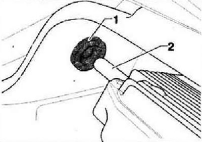 Установить трапецию стеклоочистителя в обратной последовательности. При монтаже учитывать, что…
