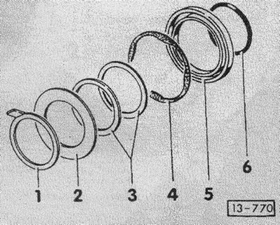 Регулировка на двигателях выпуска с ноября 1985 г.