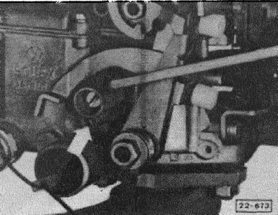 Проверить число оборотов холостого хода и при необходимости отрегулировать их винтом регулировки…