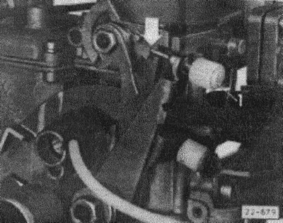 Проверить регулировку режима холостого хода.