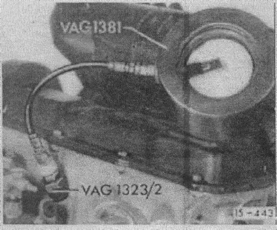 Вывернуть все форсунки, снять теплоизоляцию.