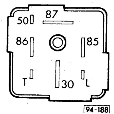 снова присоединить провод датчика температуры двигателя.