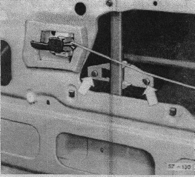 Закрепить ведущую планку болтами.