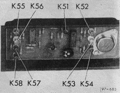 (97-682) для проверки нужно присоединить контрольную лампу к желтому проводнику 4 индикаторного…